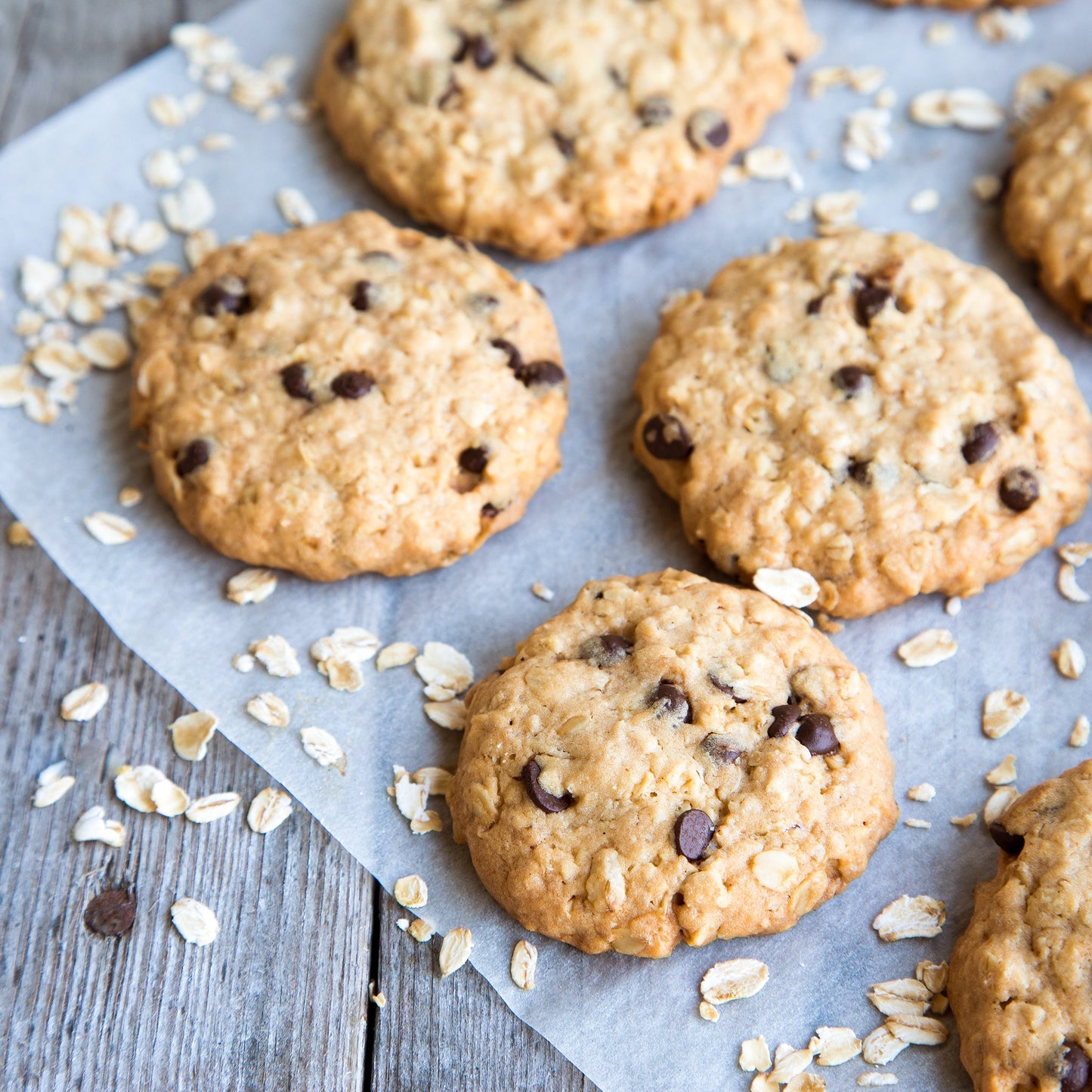 Chocolate Chip Oatmeal Cookies